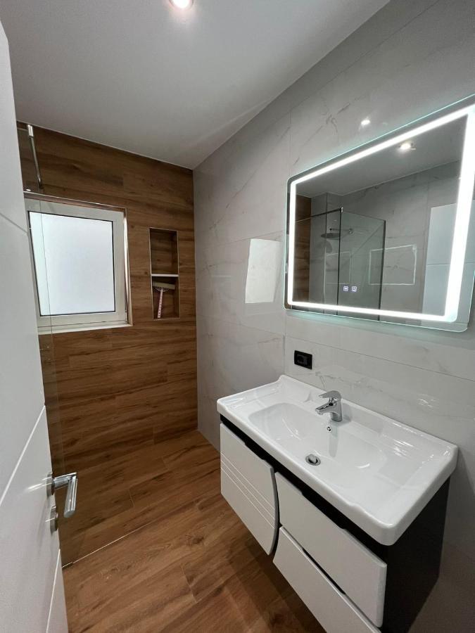 Vila Herta - Escape Durrës Esterno foto