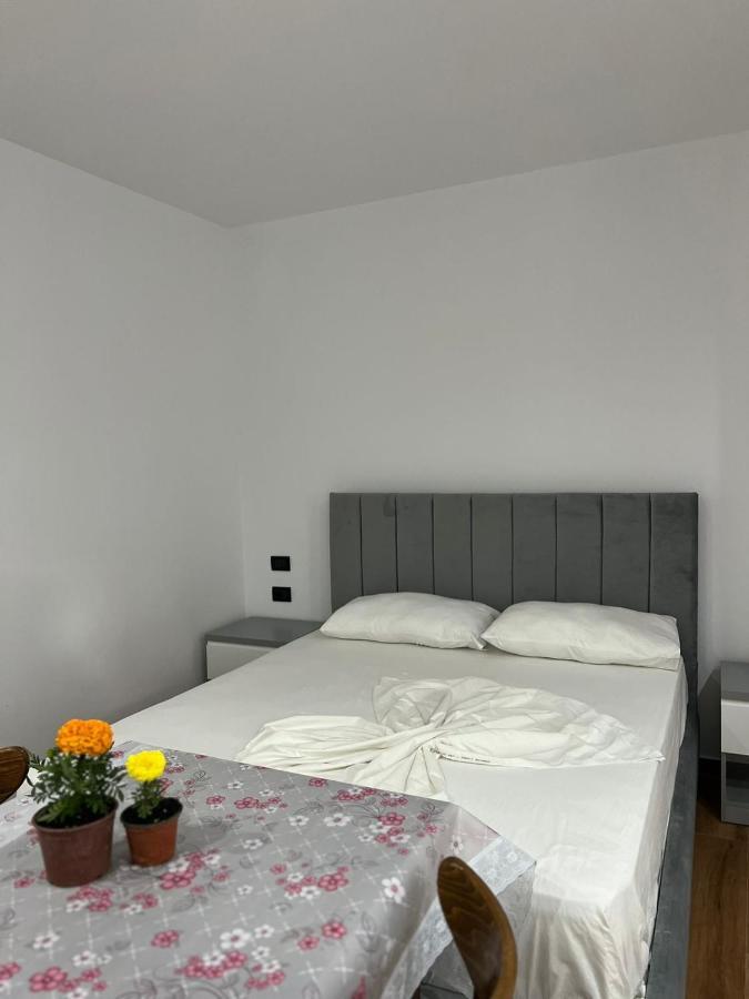 Vila Herta - Escape Durrës Esterno foto